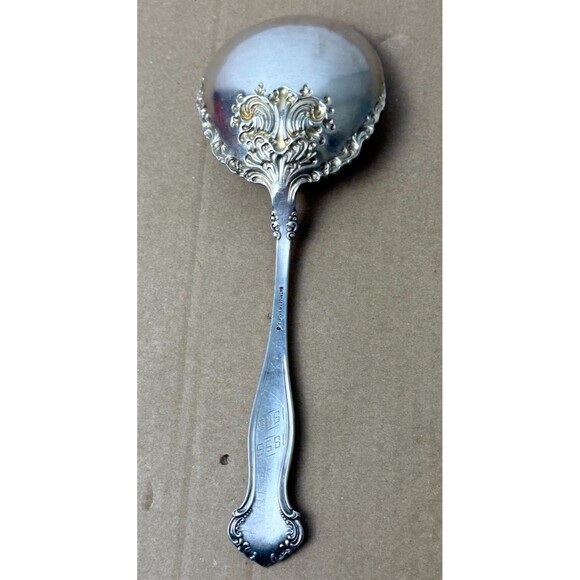1847 Rogers Bros Antique Avon Berry Serving Spoon Silverplate A1 Gold Wash 1906 - Picture 6 of 9